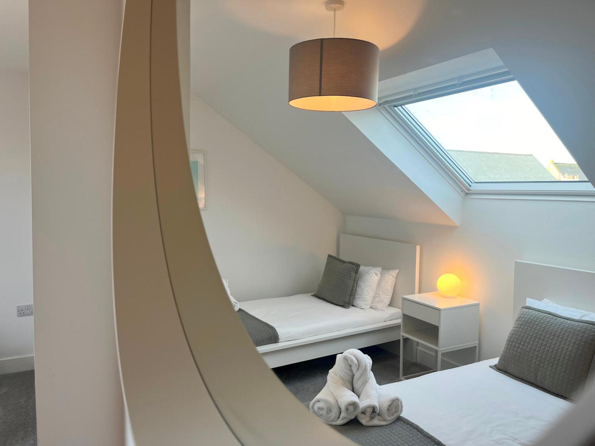 Stunning Penthouse In Penzance "Amazing Sea Views" Apartment Exterior photo
