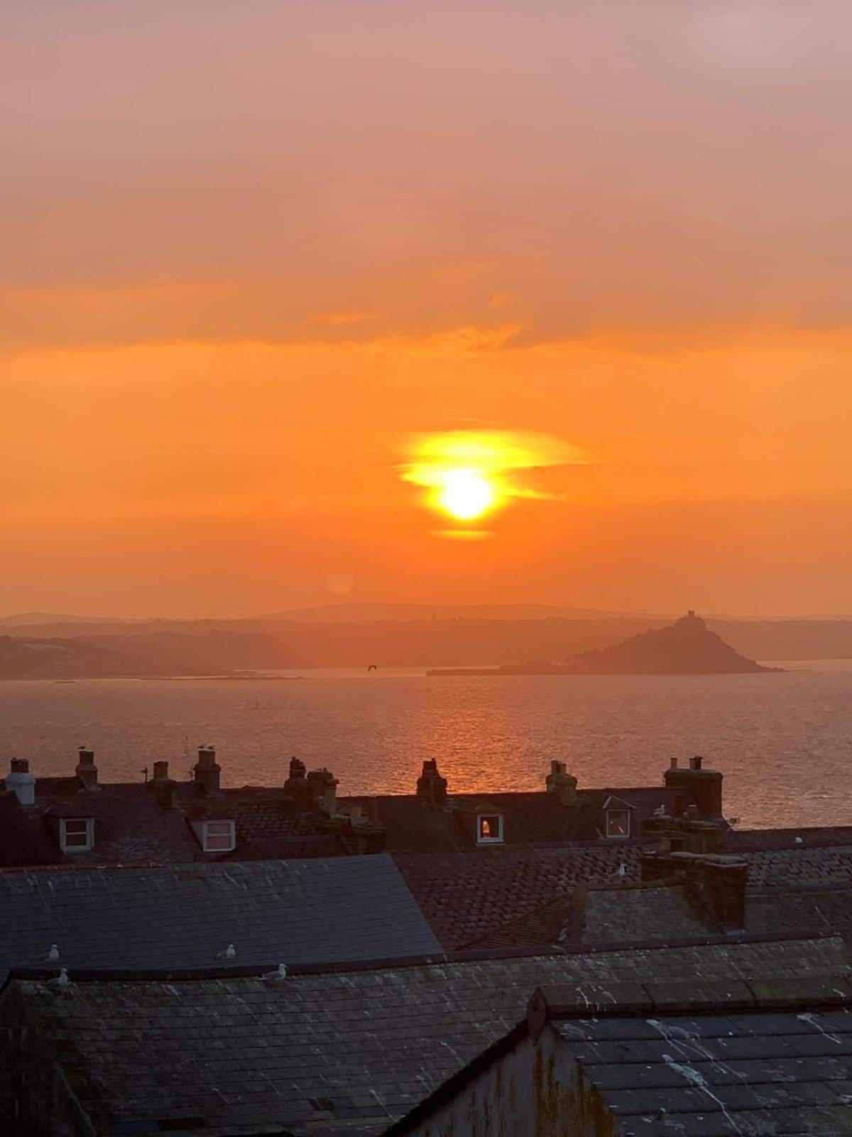 Stunning Penthouse In Penzance "Amazing Sea Views" Apartment Exterior photo
